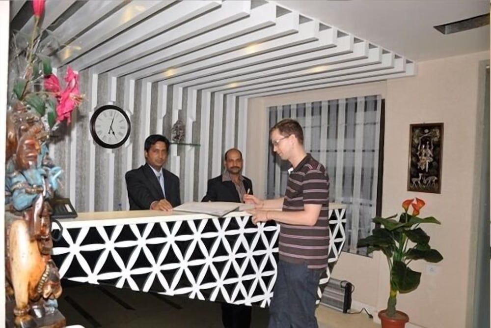 Yug Villa0