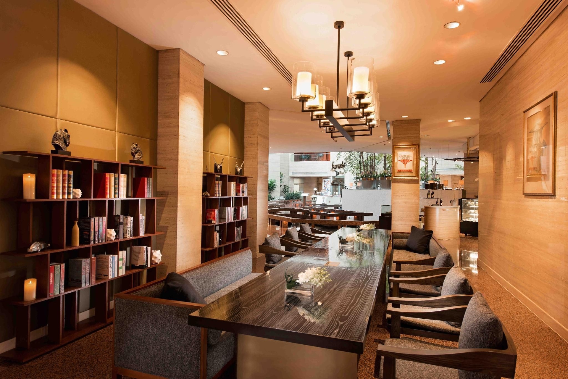 เดอะ คุนหลุน จิงอาน (The Kunlun Jing An)0