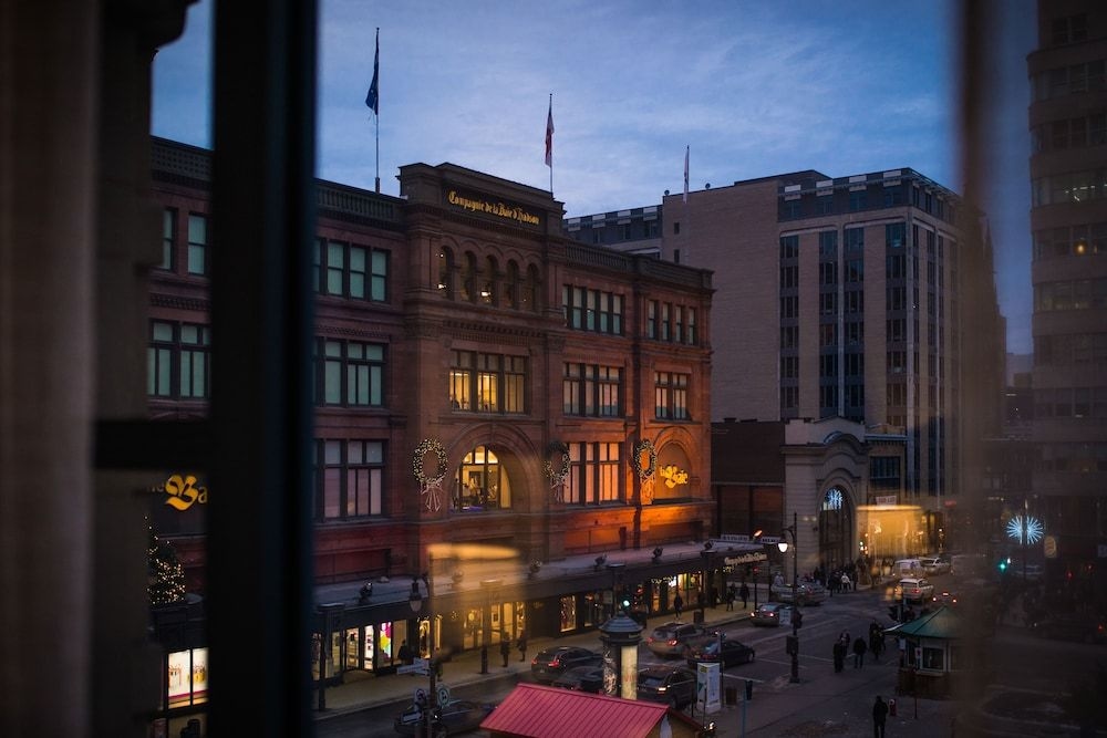 Hotel Birks Montreal4