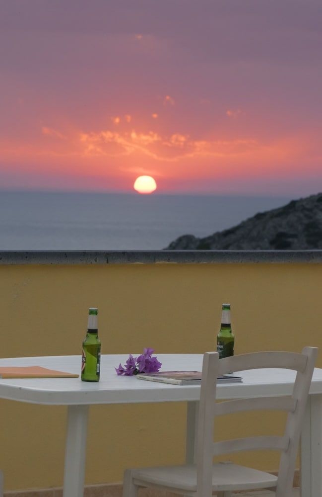 Argentiera Inn1