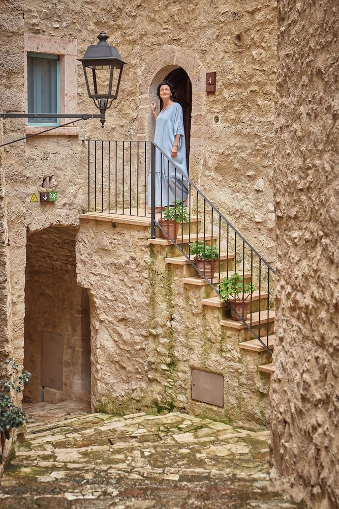 Castello di Postignano Relais3