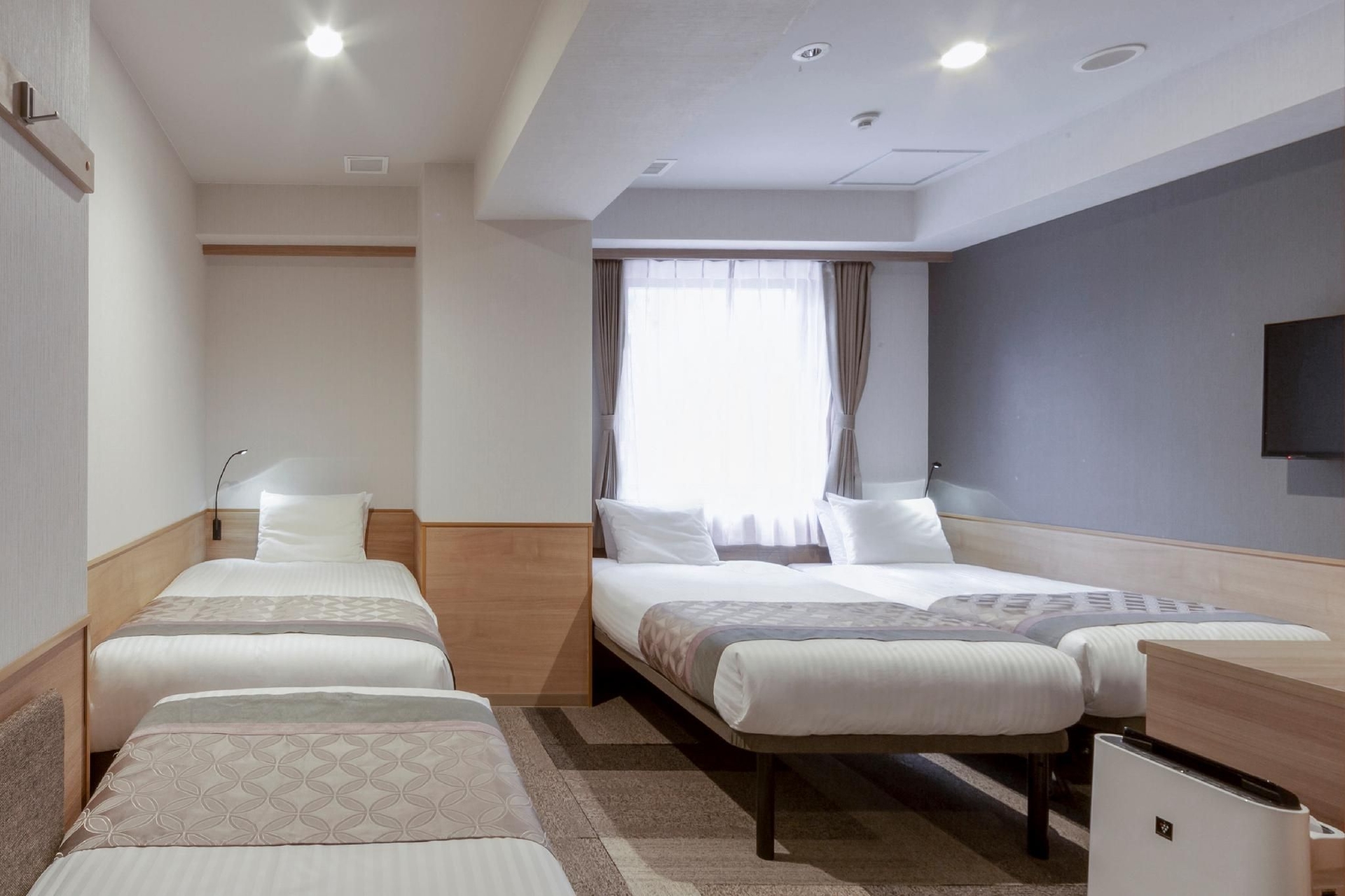 โรงแรมเดอะ บริดจ์ ชินไซบะชิ (The Bridge Hotel Shinsaibashi)1