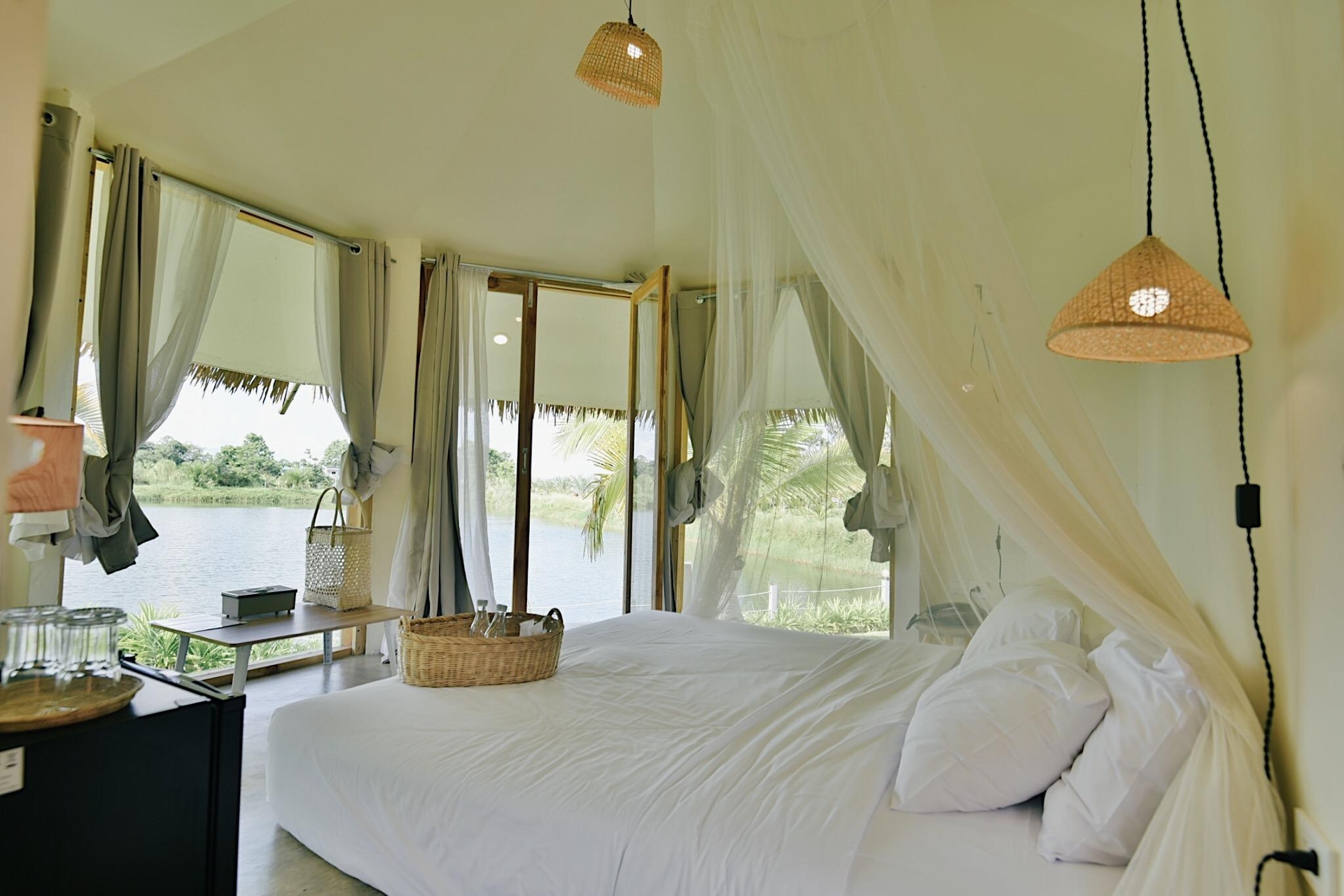 โรงแรมดูวอลล์ (Doowall Hotel)1