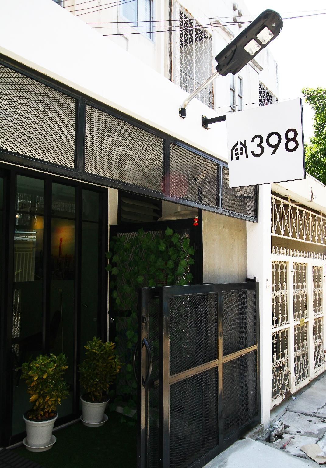 398 โฮสเทล (398 HOSTEL)2