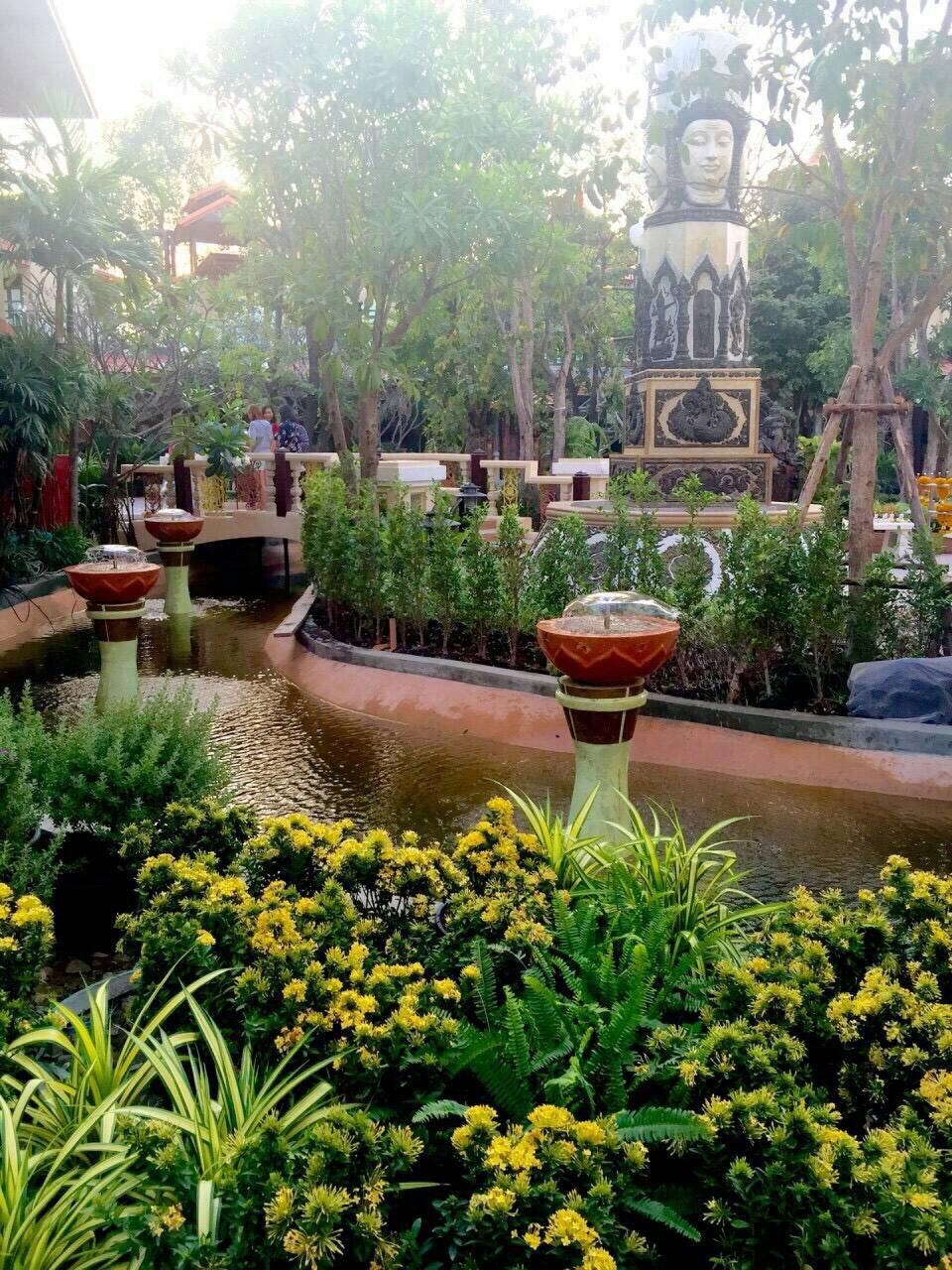 ชูชัยบุรีศรีอัมพวา (Chuchaiburi Sri Amphawa)1