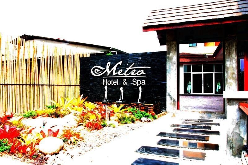 Metro Hotel & Spa0