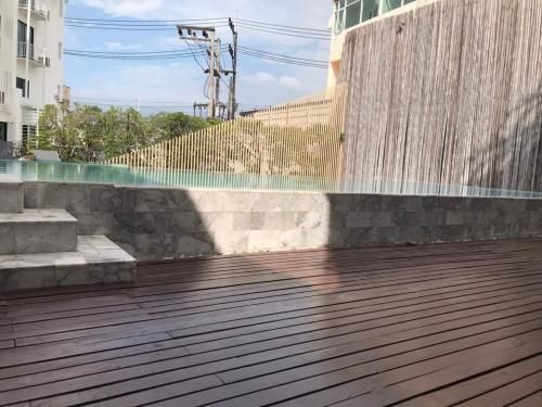 Yanud Hotel1