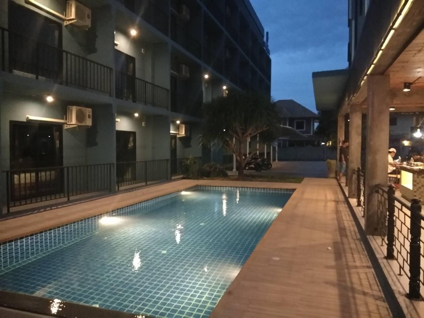 ไนน์ บลู เรสซิเดนซ์ (Nine Blue Residence)1