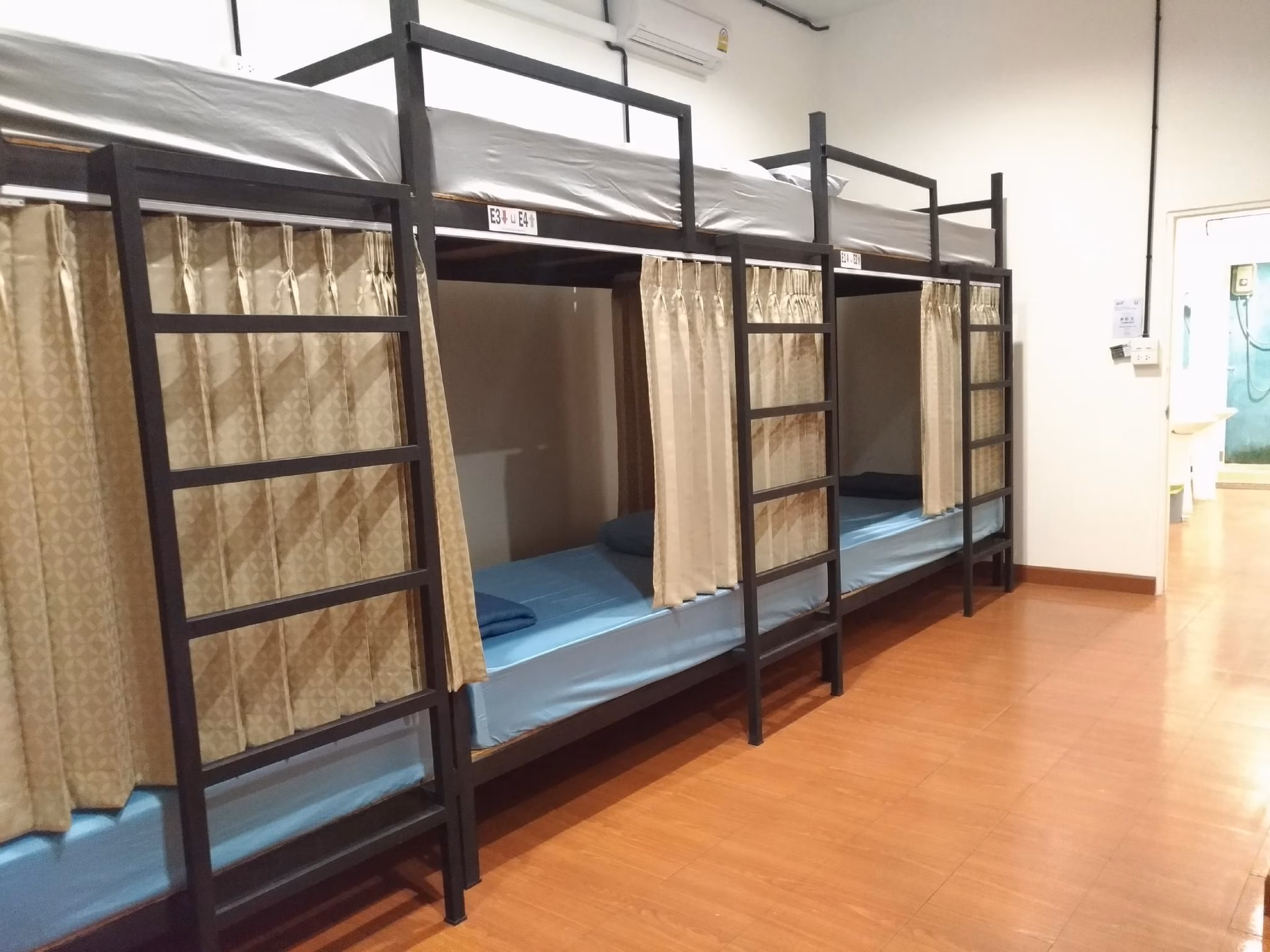 WE Pakchong hostel2