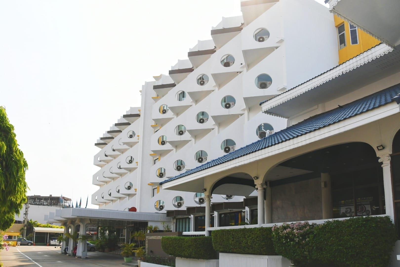 โรงแรมเลิศนิมิตร ชัยภูมิ (Lertnimitra Hotel)4