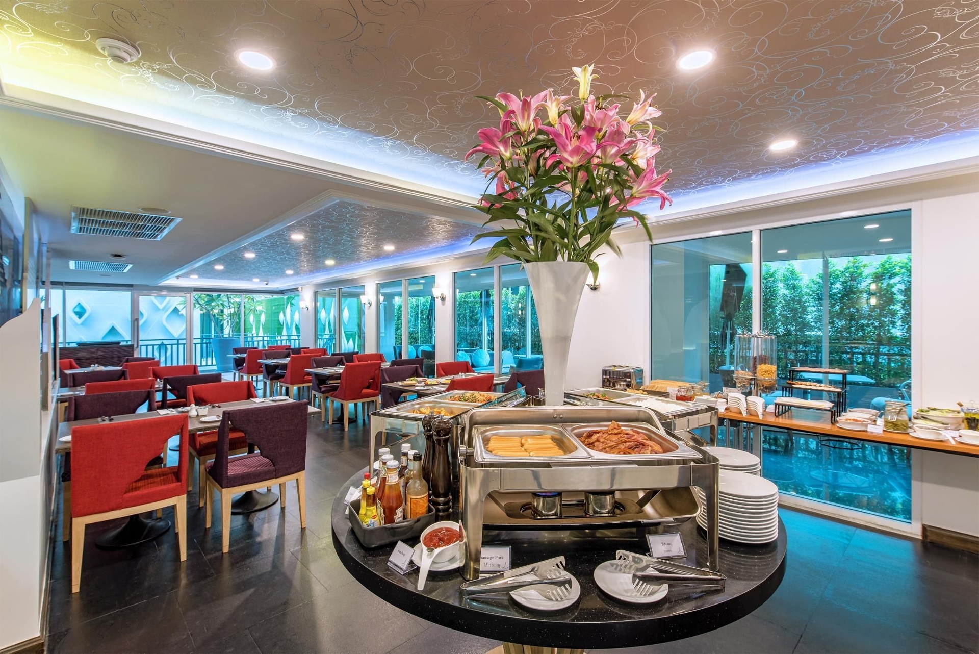 โรงแรมอาณาจักร กรุงเทพฯ (Anajak Bangkok Hotel)3