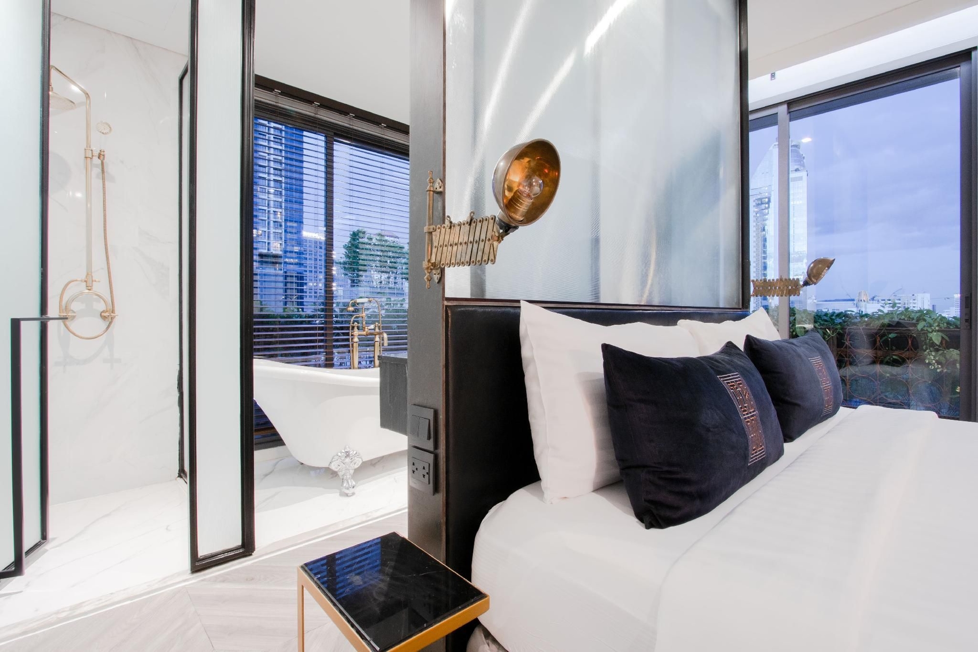 โรงแรมไอออน (IR-ON Hotel)4