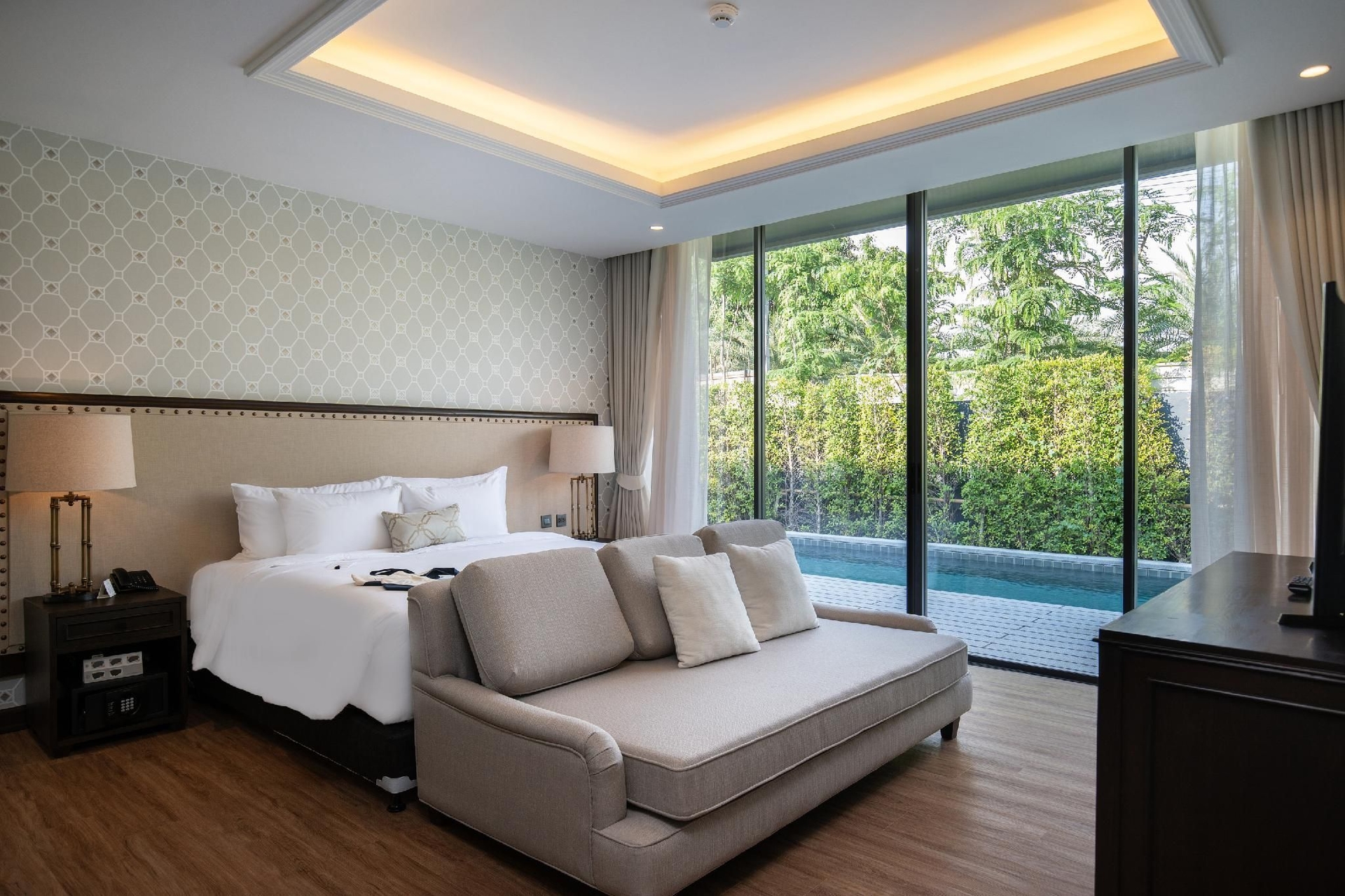 โรงแรมลาบาริส เขาใหญ่ (Hotel Labaris Khao Yai)1