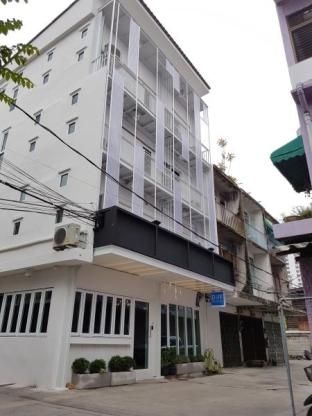 Diff Hostel2