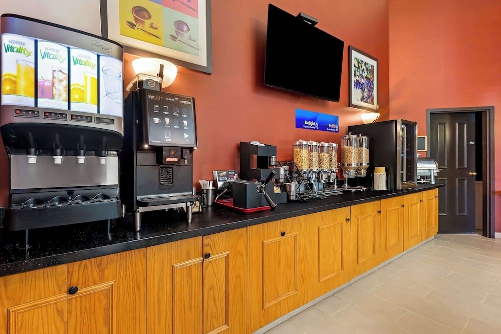 โรงแรมเบสเวสเทิร์น ออฟ โอลด์ (Best Western Of Olds)1