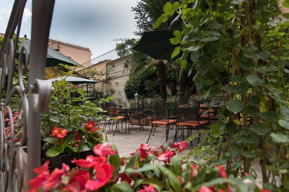 Hotel Villa Delle Rose1