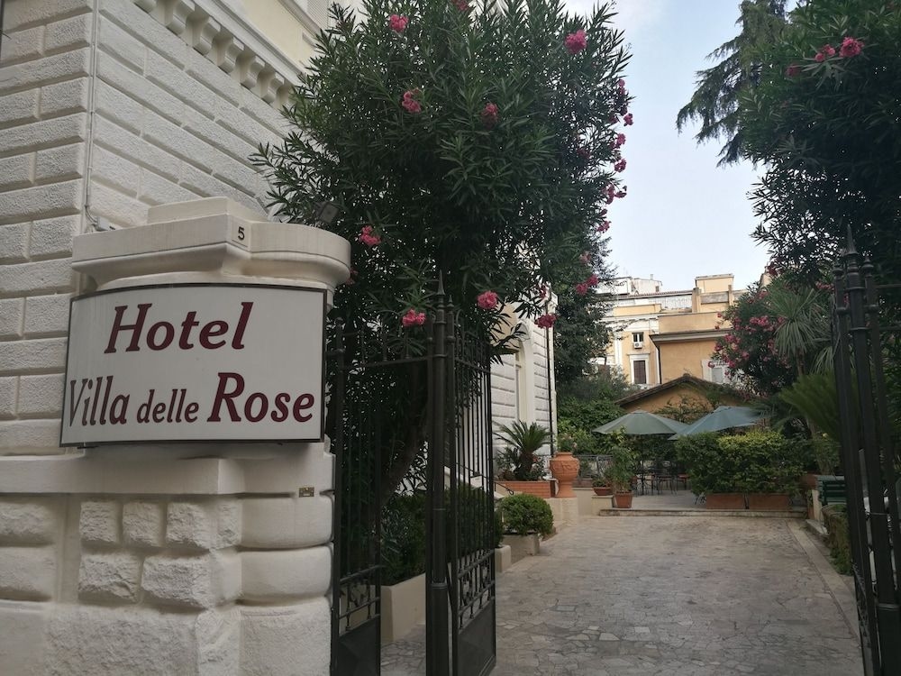Hotel Villa Delle Rose4
