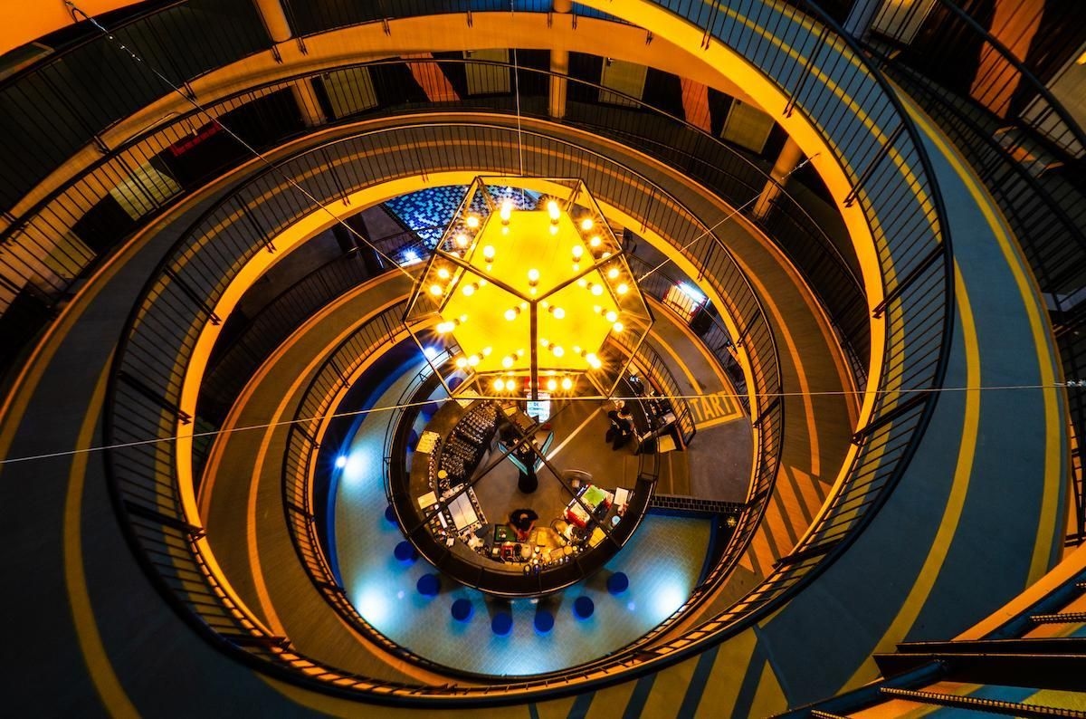 Hivetel1