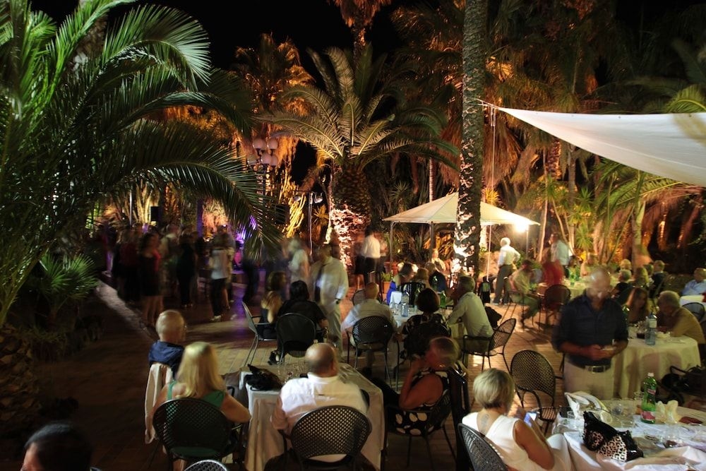 Garden Hotel2