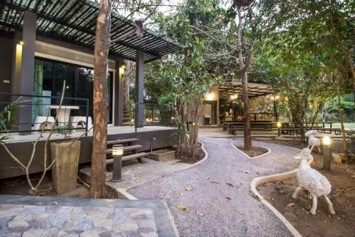 Baan NaraTawan4