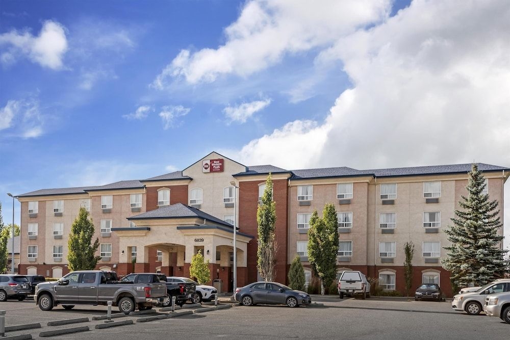 เบสท์ เวสเทิร์น พลัส เร้ด เดียร์ อินน์ แอนด์ สวีท (Best Western Red Deer Inn & Suites)1