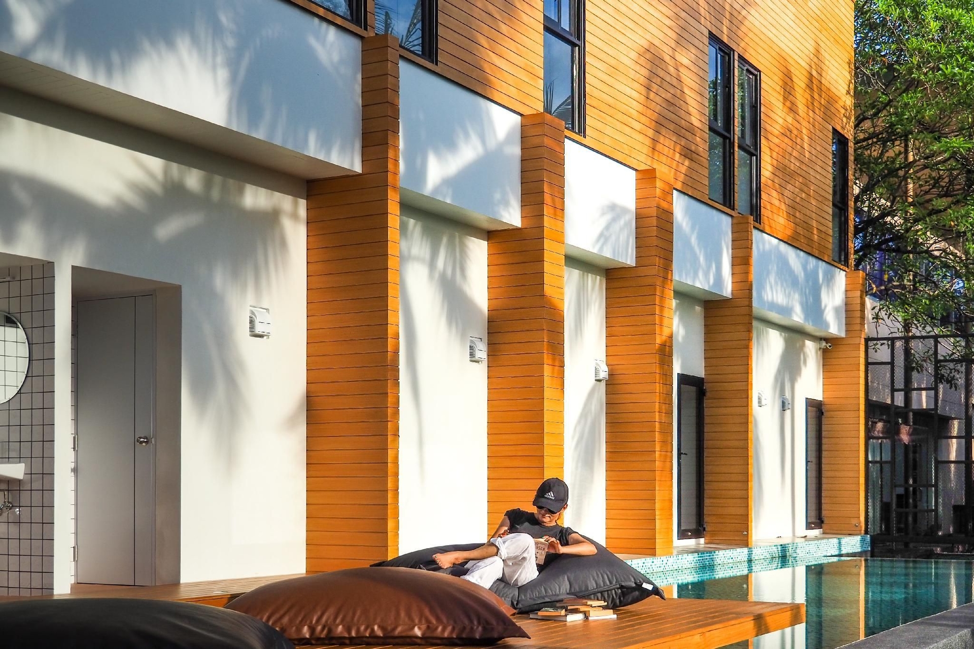 บุ๊ค อะ เบด พอชเทล (Book a Bed Poshtel)2