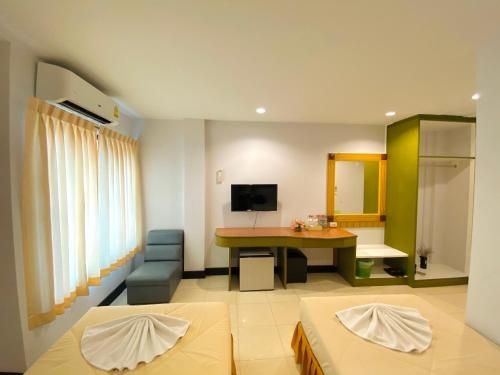 โพกาดอต คาเฟ่ แอนด์ โฮเทล (Polkadot Cafe&Hotel)2