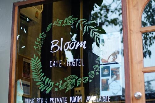 บลูม คาเฟ่.โฮสเทล (Lipe - Bloom Cafe and Hostel)4