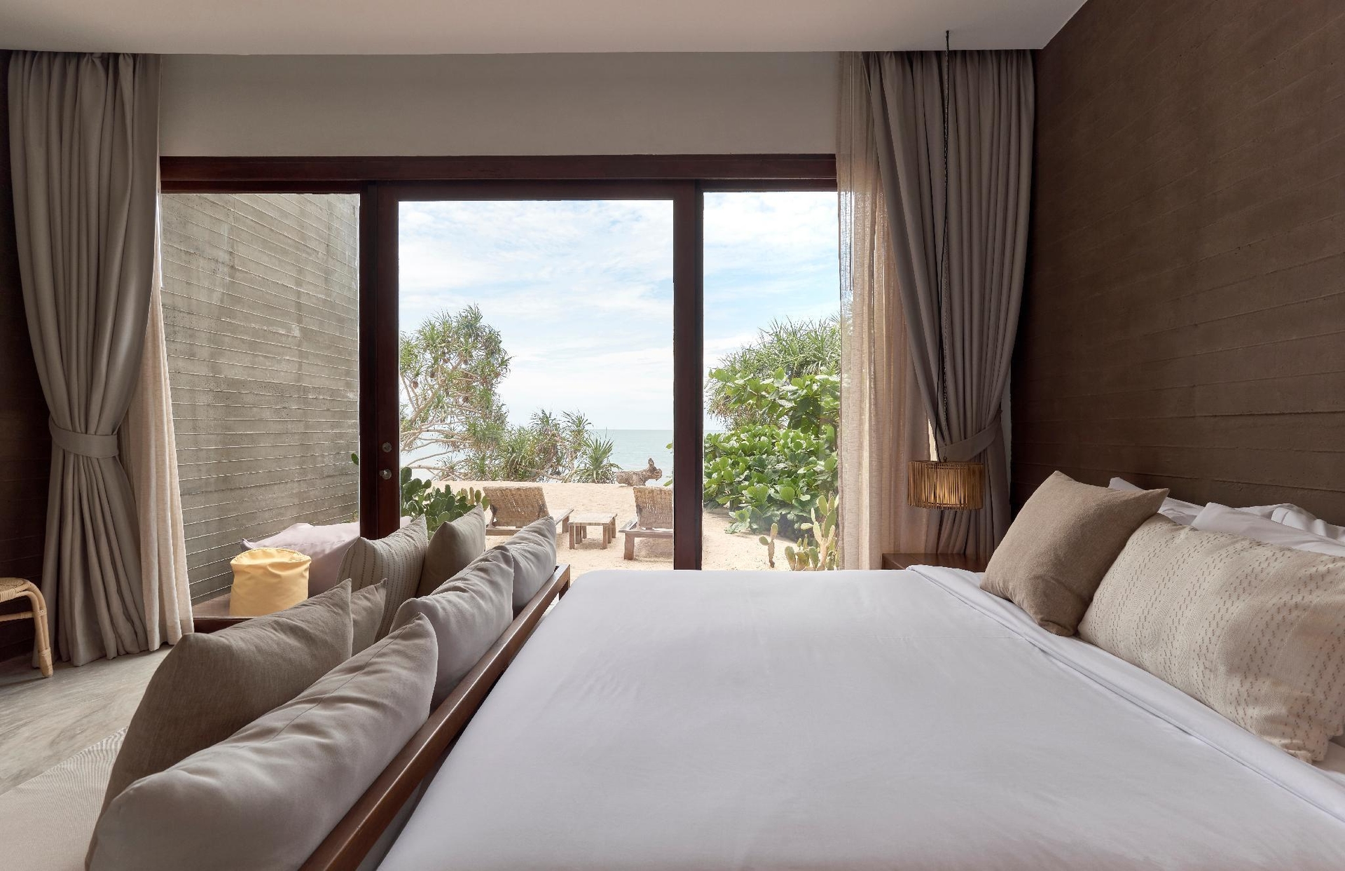 จุฬาบีช ขนอม รีสอร์ท (Chula beach khanom)1