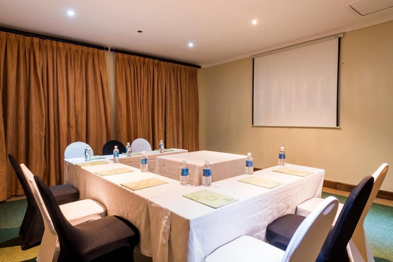 Chobe Marina Lodge0