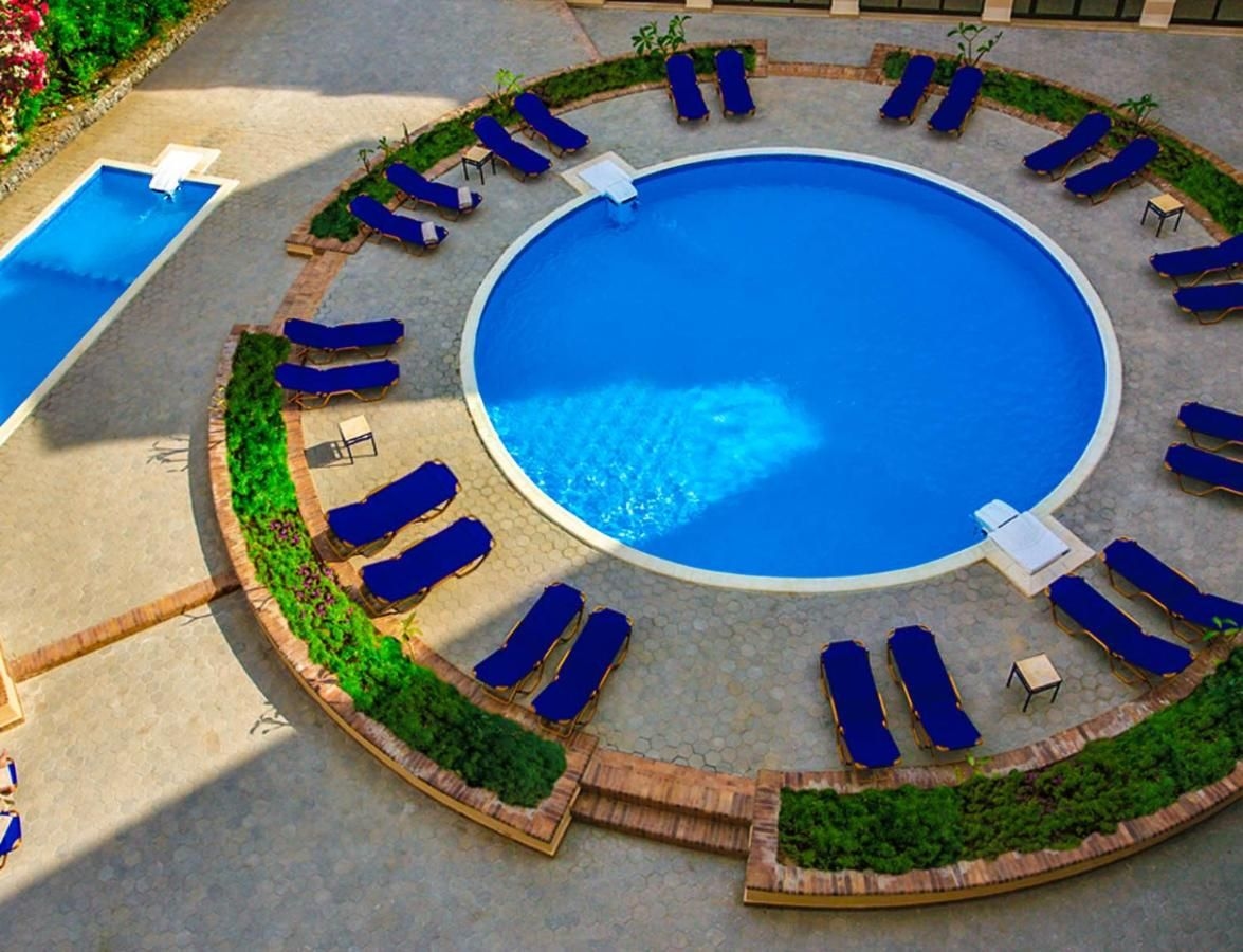 Sol Y Mar Ivory Suites0