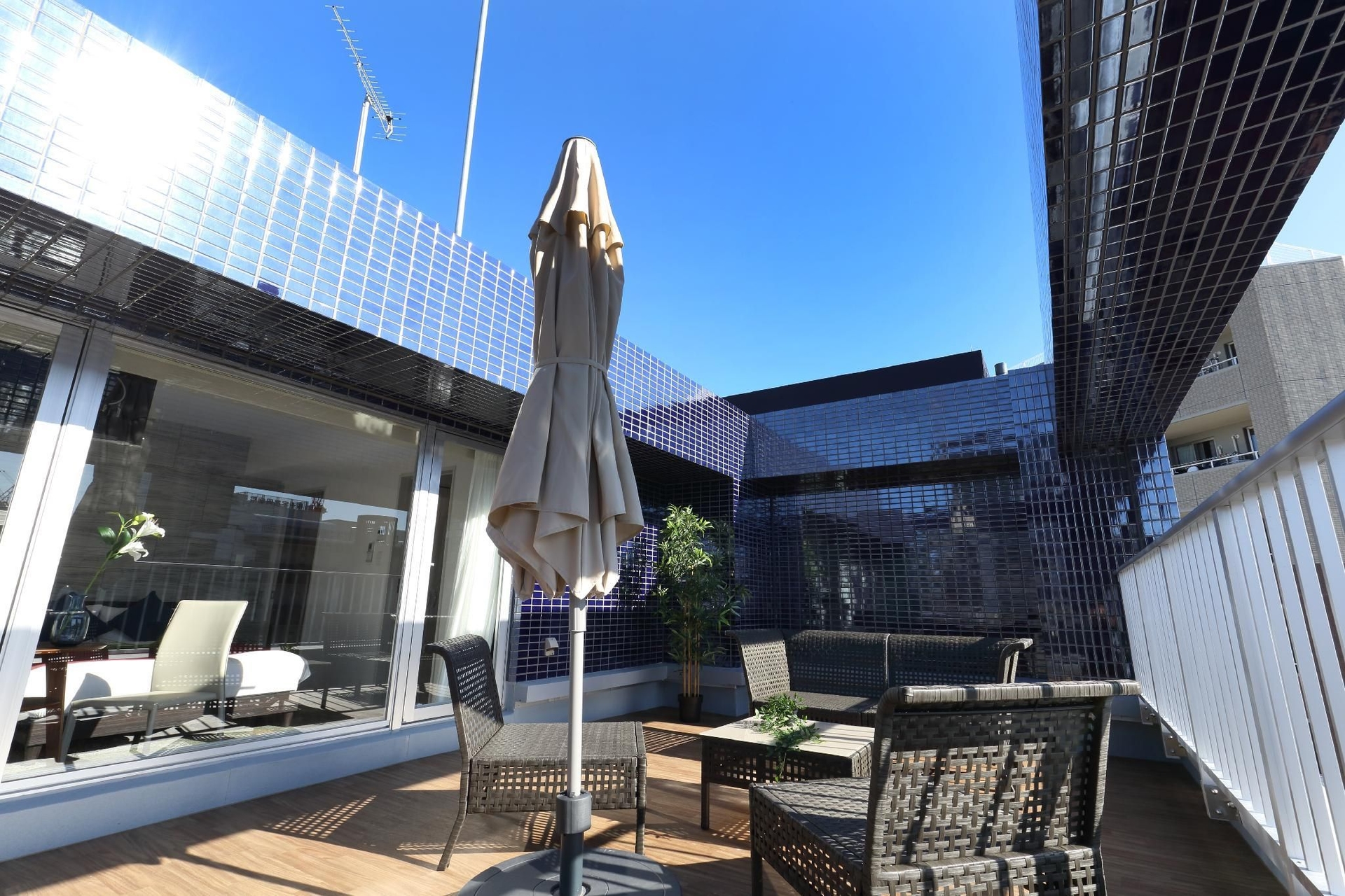 Residence Hotel Hakata 201