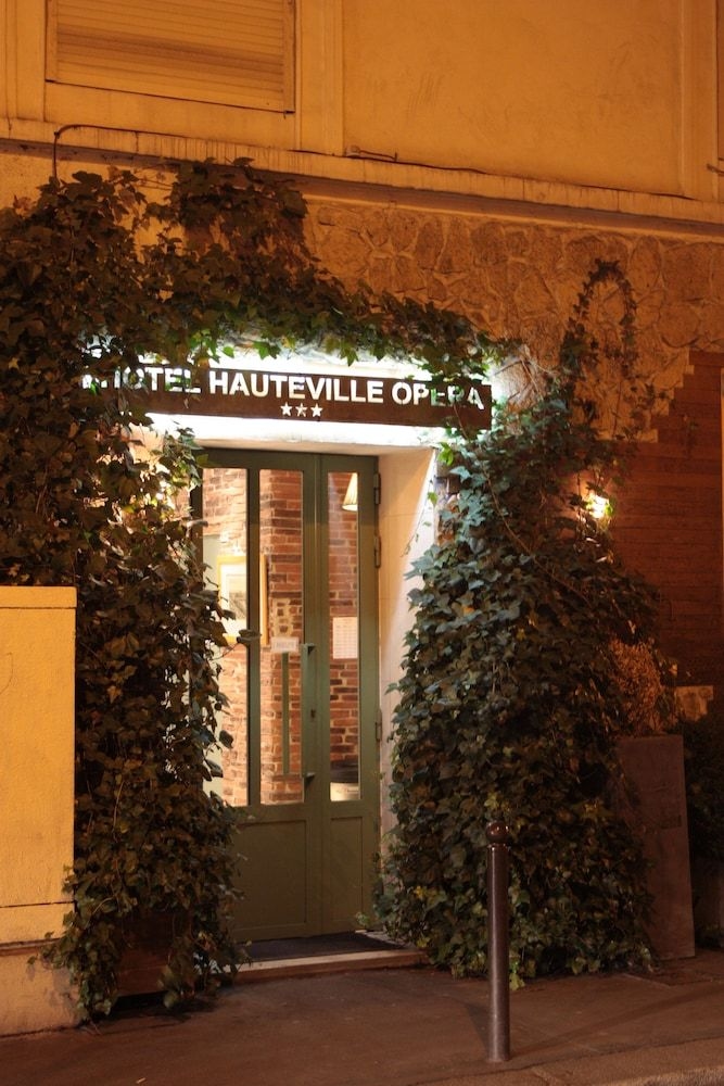 Hotel Hauteville Opera2