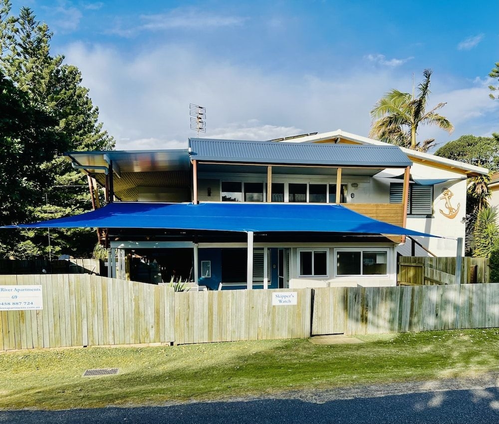 Blue River Apartments4