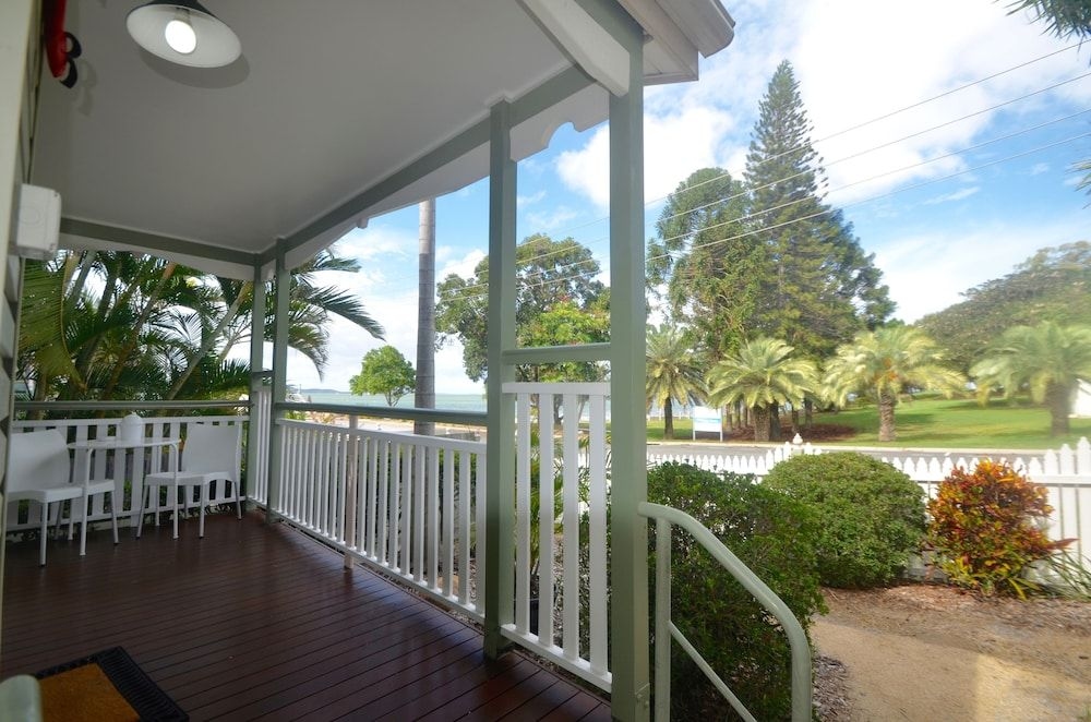 Barney Beach Accommodation1