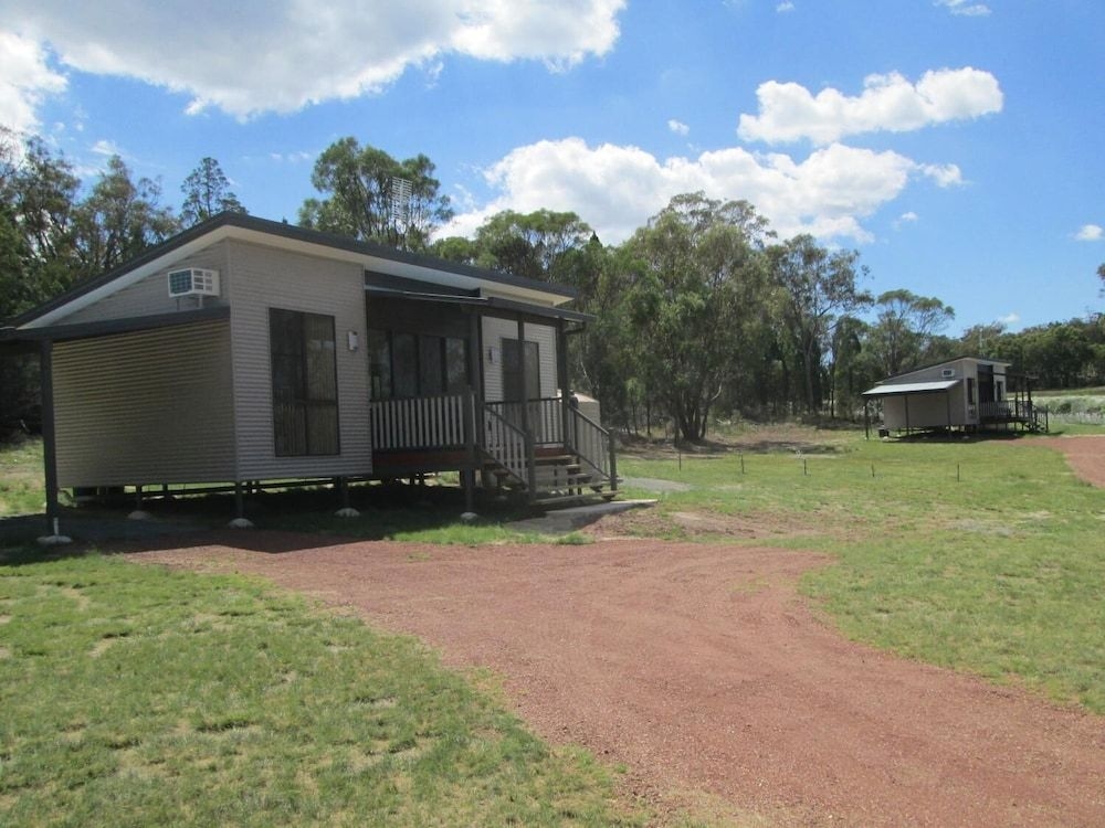 Just Red Wines Cabins1
