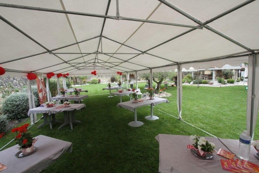 Le Continental Hotel3