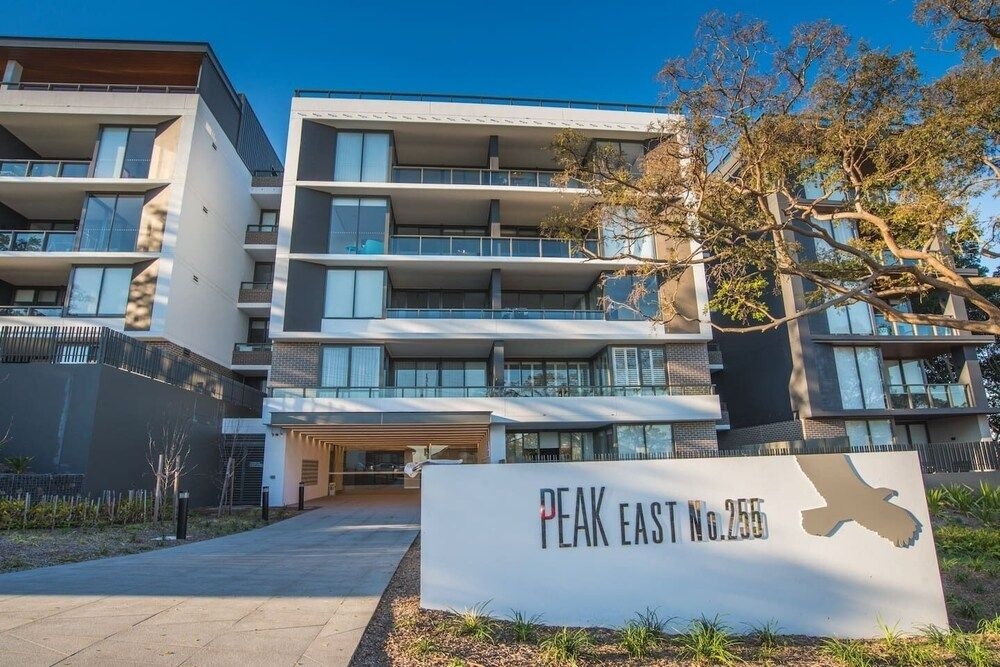 PEAK EAST 2bed2bath APT At Ryde SO RELAXING2