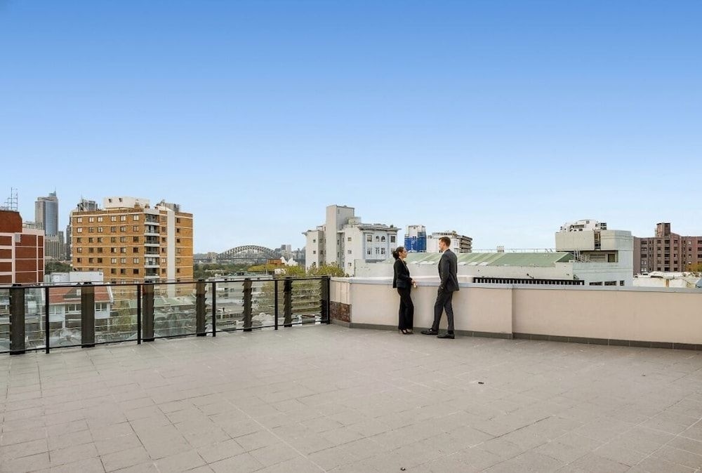 Stunning Potts Point Apartment0