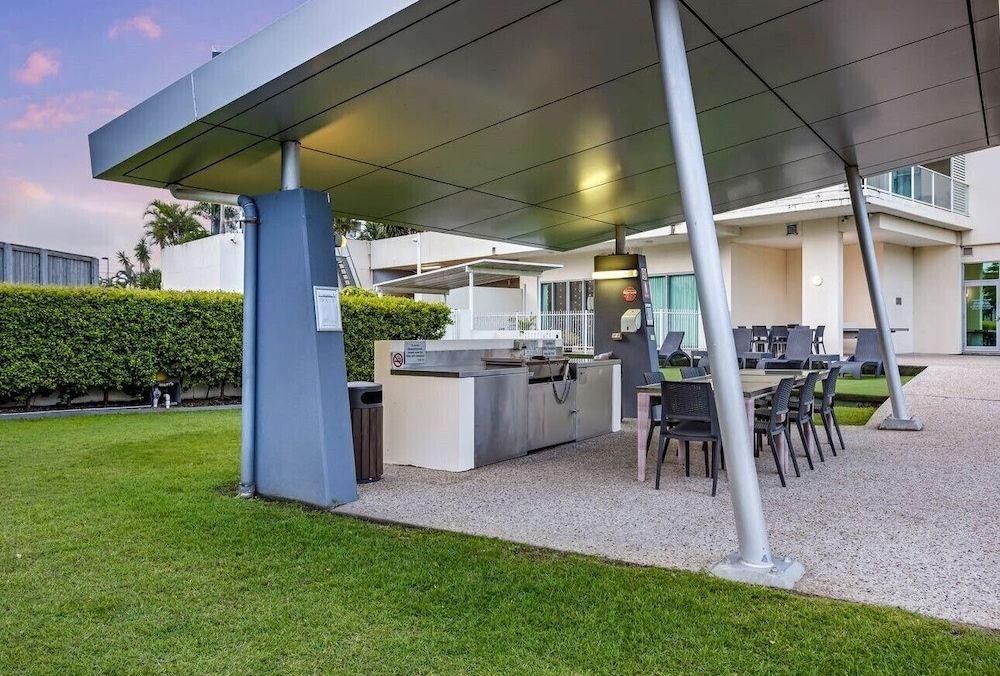 Wings Resort - Private Apartments4