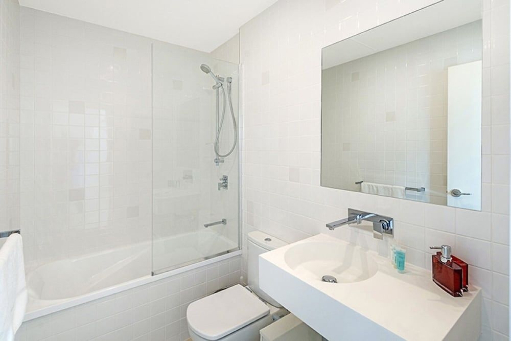 The Princess of Bulimba - Executive 3BR Bulimba Apartment with Large Balcony Next to Oxford St3