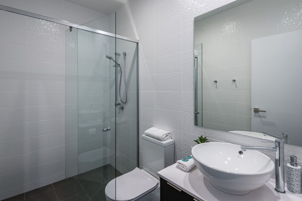Oxford Steps - Executive 2BR Bulimba Apartment Across from the Park on Oxford St4
