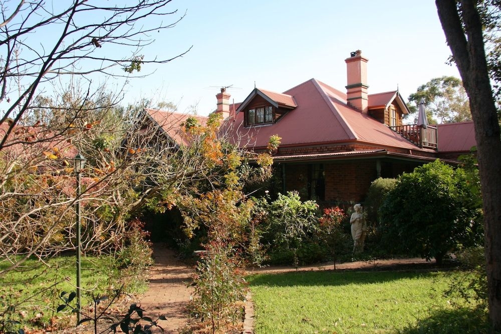 Storey Grange0