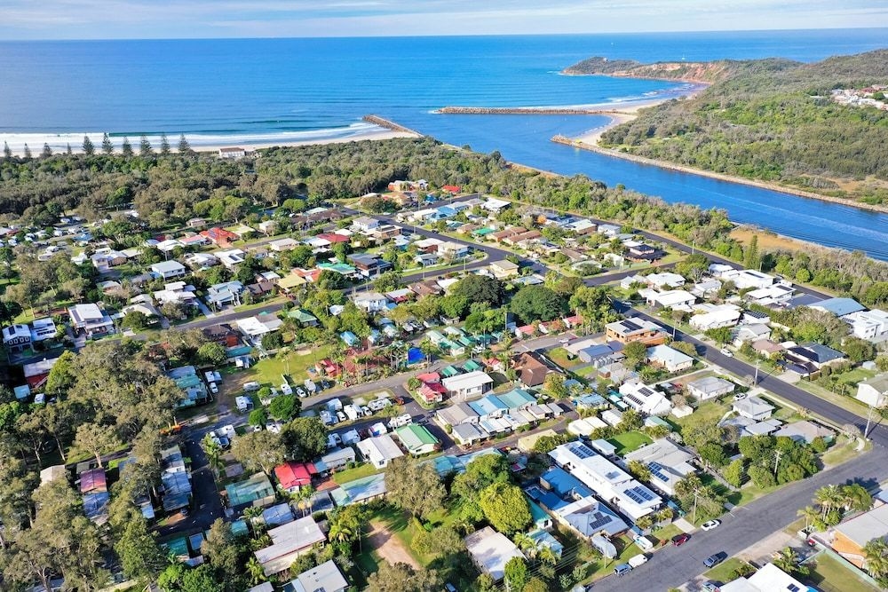 Jacaranda Holiday Park0