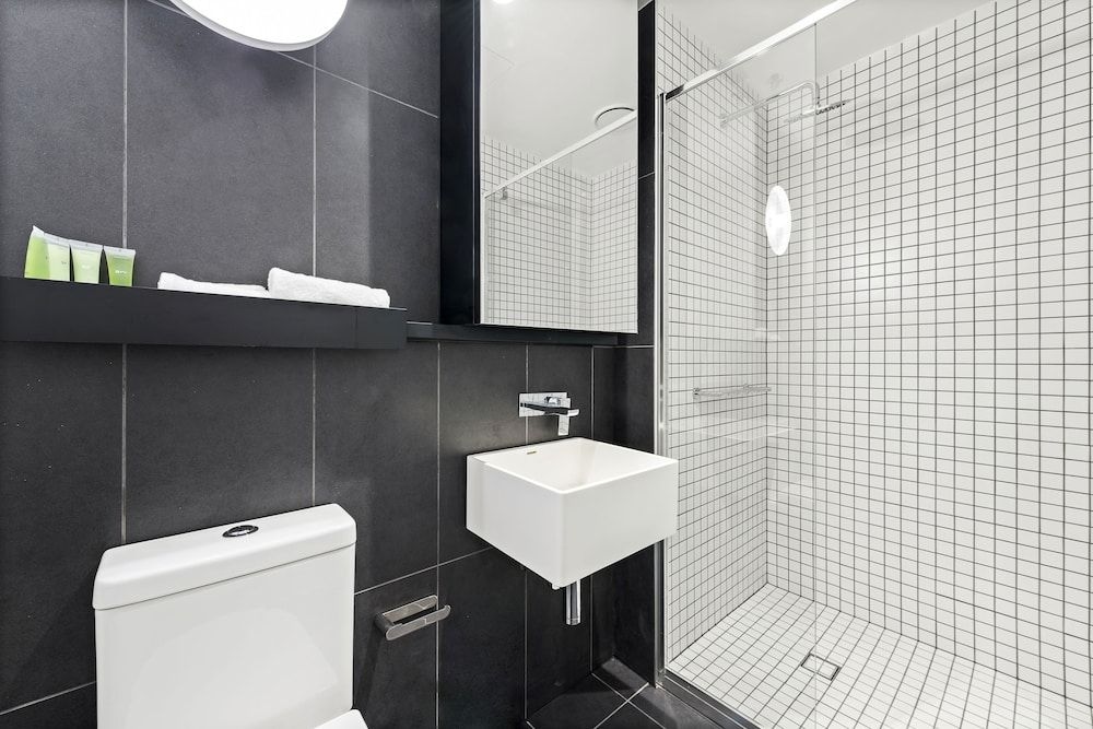 Empire Apartment At Melbourne CBD1