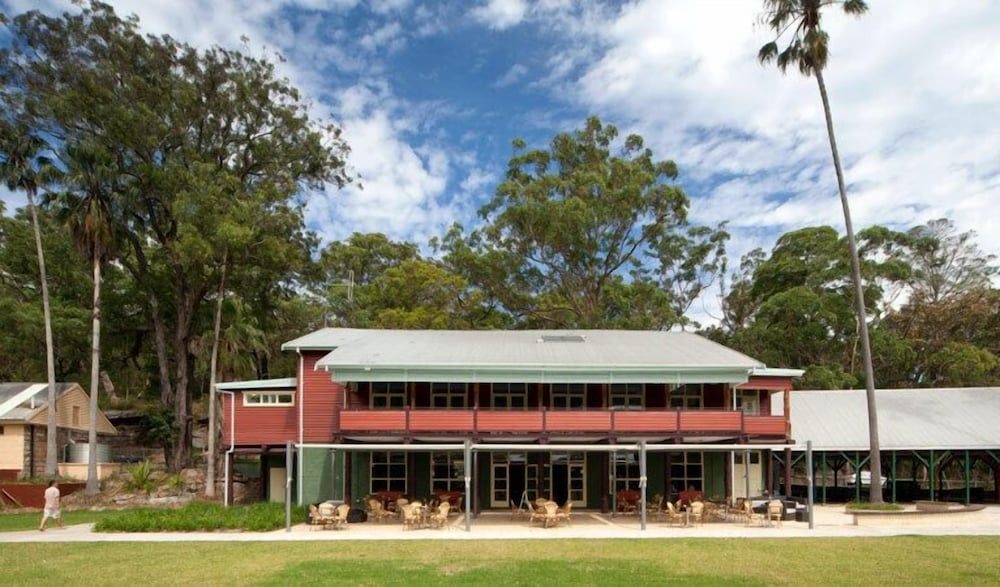 Royal National Park Cottages0