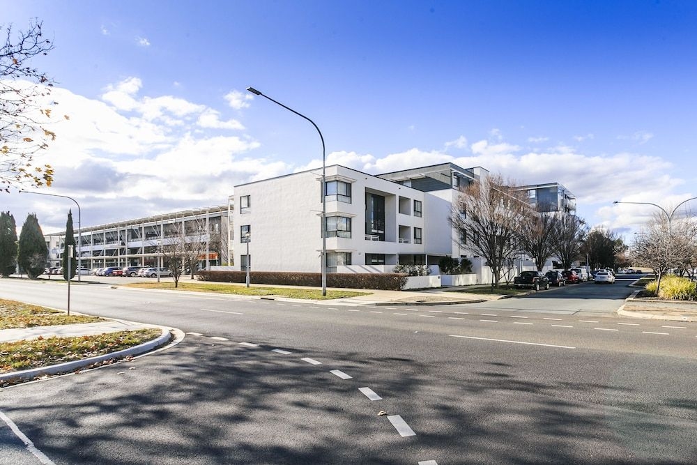 Accommodate Canberra - The Summit2