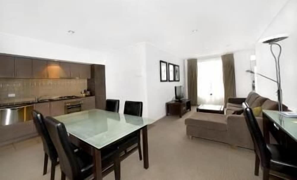 May Park Executive Apartments4