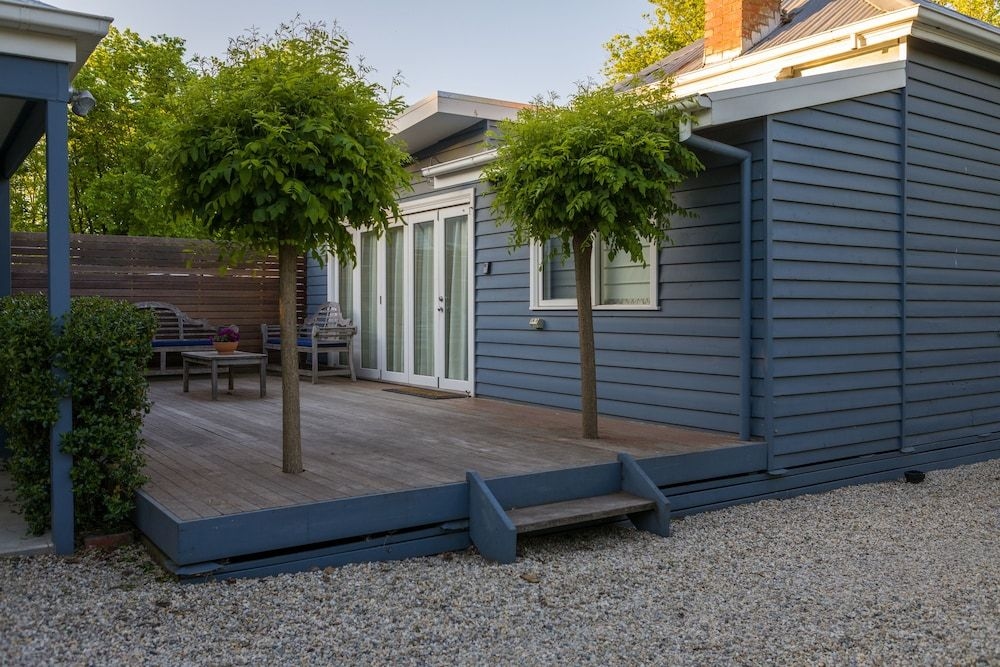 Belmont at Beechworth 2 bedrooms, 2 bathrooms, 2 couples0