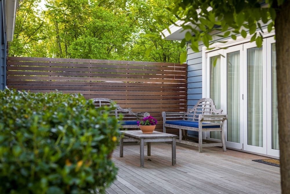 Belmont at Beechworth 2 bedrooms, 2 bathrooms, 2 couples3